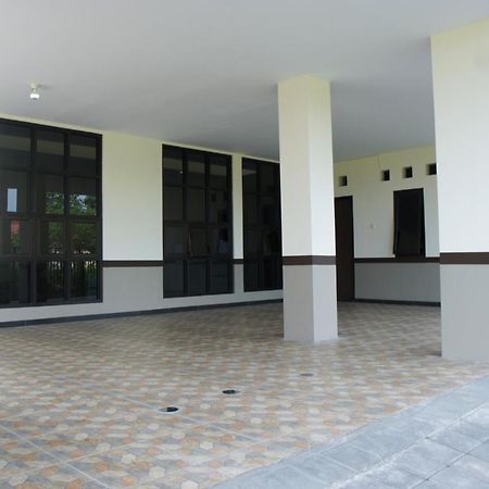 Hostel Kost Eksklusif Teduh Salakan Exteriér fotografie