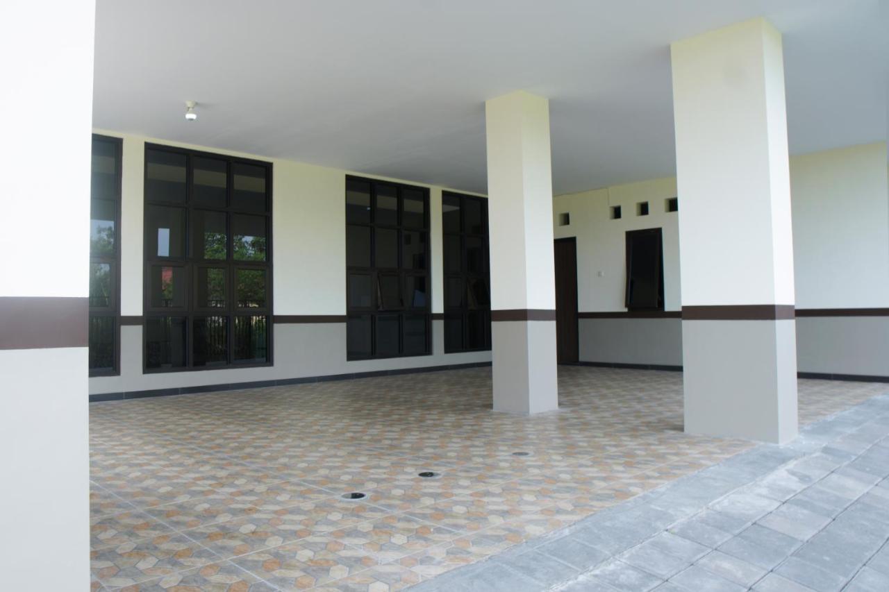 Hostel Kost Eksklusif Teduh Salakan Exteriér fotografie